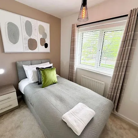 Semesterbostad Marham House By Blue Skies *