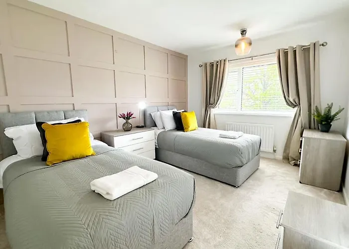 Marham House By Blue Skies * Middlesbrough